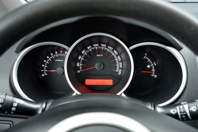 KIA Venga 1.4 CVVT Seven  Airco  Navi  Camera  Cruise  Trekhaak  Goed onderhouden  Nette auto