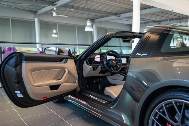 Porsche 992 3.0 4S Targa