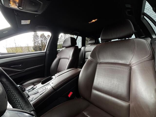 BMW 5-Serie Touring 528i High Executive | 1e Eigenaar | Digital Dash.| 360-camera | NAP