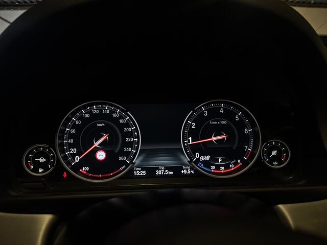 BMW 5-Serie Touring 528i High Executive | 1e Eigenaar | Digital Dash.| 360-camera | NAP