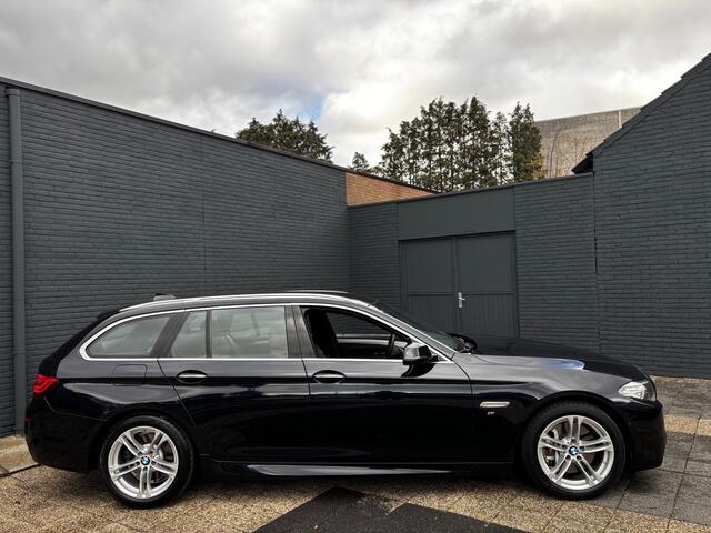 BMW 5-Serie Touring 528i High Executive | 1e Eigenaar | Digital Dash.| 360-camera | NAP