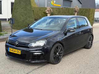 Volkswagen Golf VI