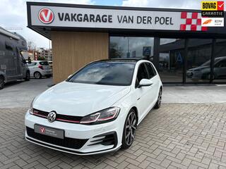 Volkswagen Golf VII