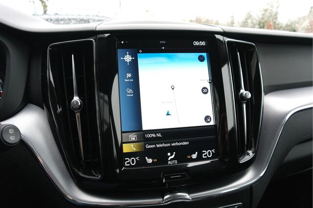 Volvo XC60 2.0 B5 Momentum Pro | NL-Auto | 22'' | Trekhaak | Carplay