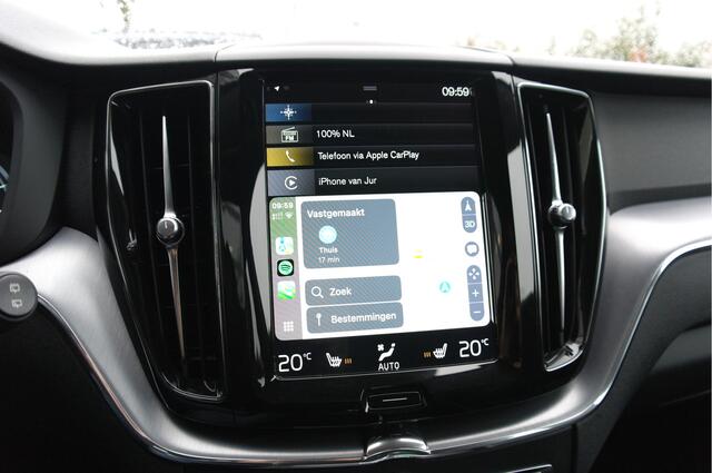 Volvo XC60 2.0 B5 Momentum Pro | NL-Auto | 22'' | Trekhaak | Carplay