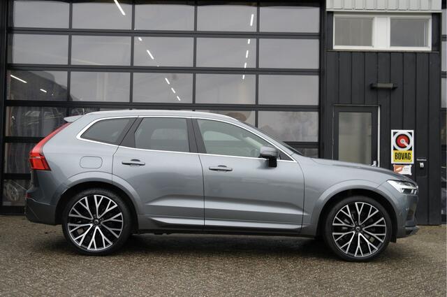 Volvo XC60 2.0 B5 Momentum Pro | NL-Auto | 22'' | Trekhaak | Carplay