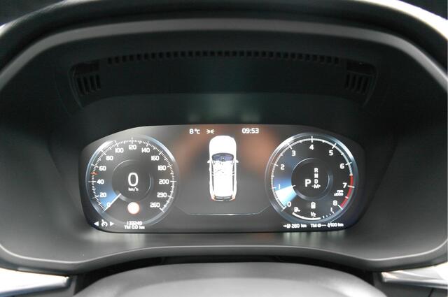 Volvo XC60 2.0 B5 Momentum Pro | NL-Auto | 22'' | Trekhaak | Carplay
