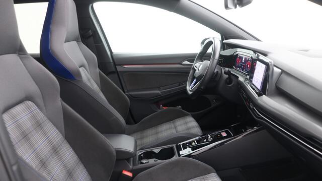 Volkswagen Golf GTE 1.4 TSI DSG 245pk eHybrid | Panorama | Matrix-LED | Camera