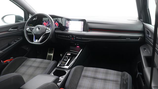 Volkswagen Golf GTE 1.4 TSI DSG 245pk eHybrid | Panorama | Matrix-LED | Camera