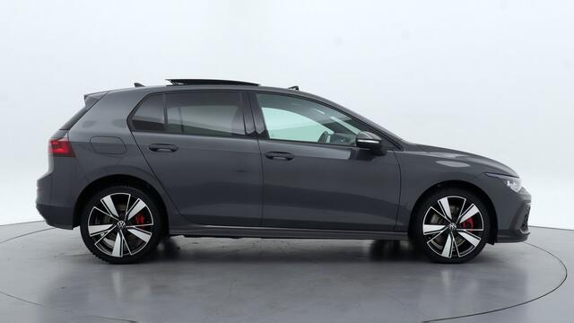 Volkswagen Golf GTE 1.4 TSI DSG 245pk eHybrid | Panorama | Matrix-LED | Camera