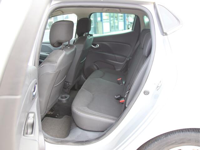 Renault Clio 0.9 TCe Limited Carplay, PDC, DAB+, NL auto  Lente actie