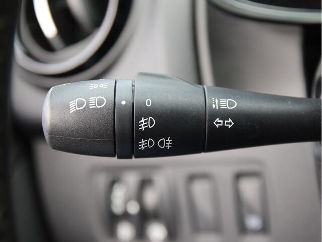 Renault Clio 0.9 TCe Limited Carplay, PDC, DAB+, NL auto  Lente actie