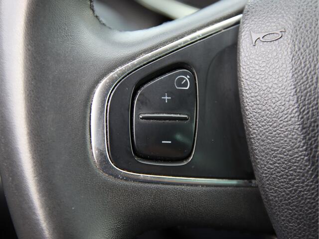 Renault Clio 0.9 TCe Limited Carplay, PDC, DAB+, NL auto  Lente actie