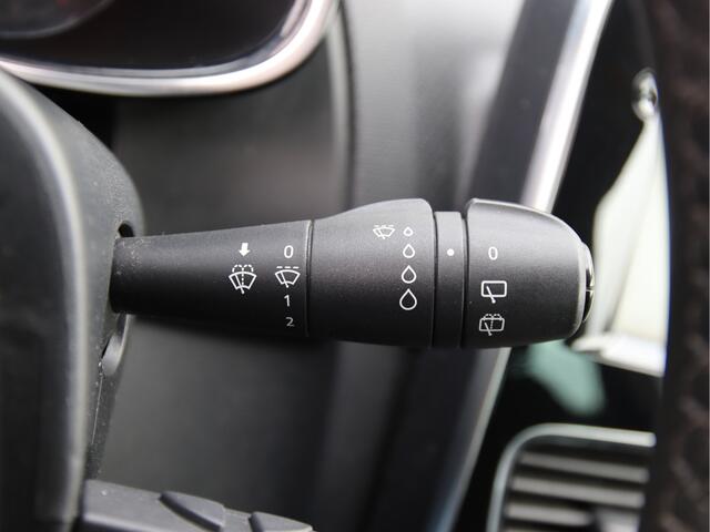 Renault Clio 0.9 TCe Limited Carplay, PDC, DAB+, NL auto  Lente actie