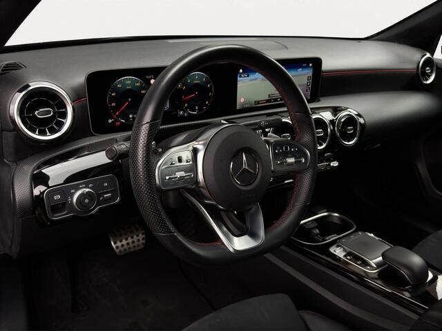 Mercedes-Benz A-Klasse 180 AMG Wide-Screen Multibeam Burmester