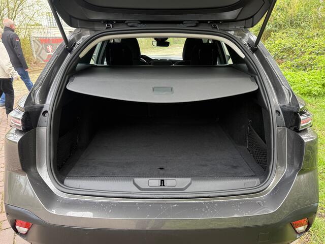 Peugeot 308 SW 1.2 PureTech Allure 130 PK Aut.1 Eig. 49000 km b.j. 3-2023 led verl. Navi ,Carplay