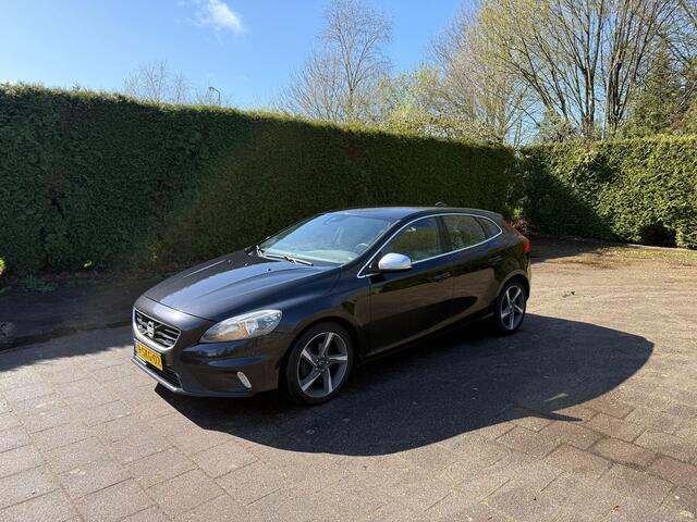 Volvo V40 1.6 D2 R-Design