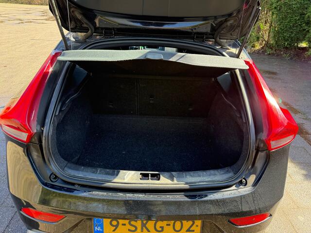 Volvo V40 1.6 D2 R-Design