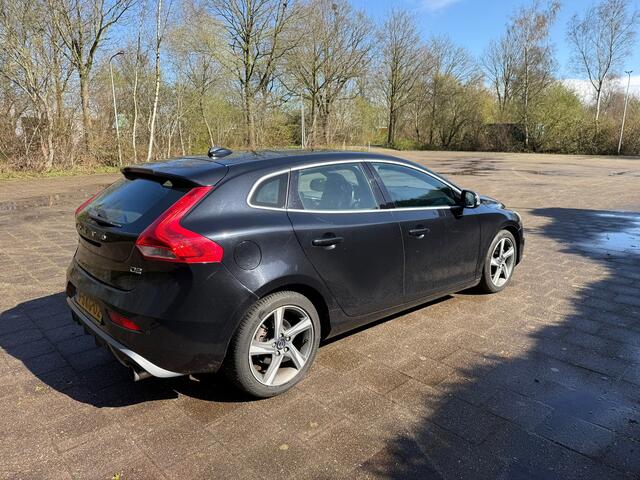 Volvo V40 1.6 D2 R-Design