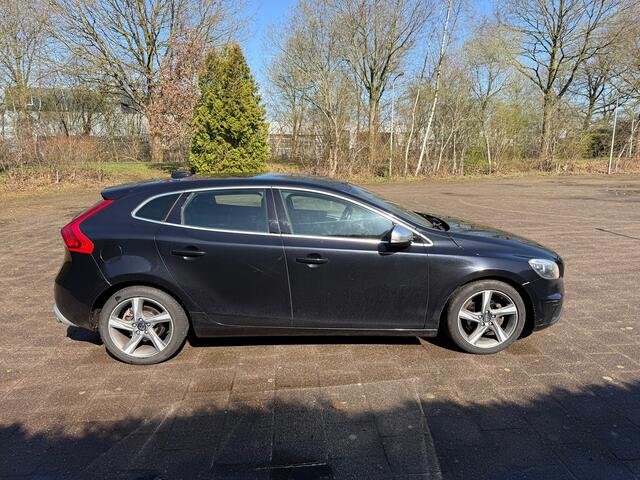 Volvo V40 1.6 D2 R-Design
