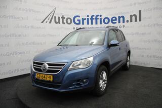 Volkswagen Tiguan 1.4 TSI Comfort&amp;Design nette SUV met trekhaak