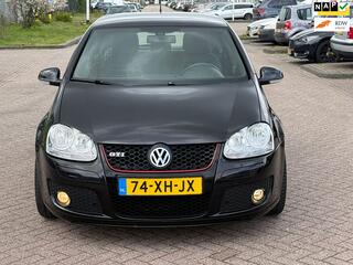 Volkswagen Golf V