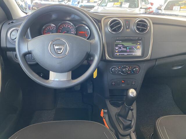 Dacia Sandero 0.9 TCe Laur�ate,Navigatie,Airco,Elektrischpakket,Trekhaak,Bleutooth,Radio Cd/Mp-3 Speler,15 Inch Lmv