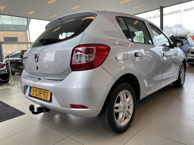 Dacia Sandero 0.9 TCe Laur�ate,Navigatie,Airco,Elektrischpakket,Trekhaak,Bleutooth,Radio Cd/Mp-3 Speler,15 Inch Lmv