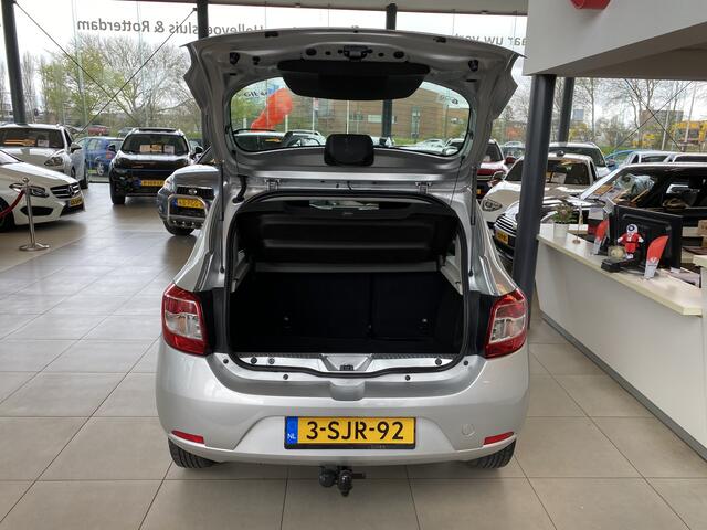 Dacia Sandero 0.9 TCe Laur�ate,Navigatie,Airco,Elektrischpakket,Trekhaak,Bleutooth,Radio Cd/Mp-3 Speler,15 Inch Lmv