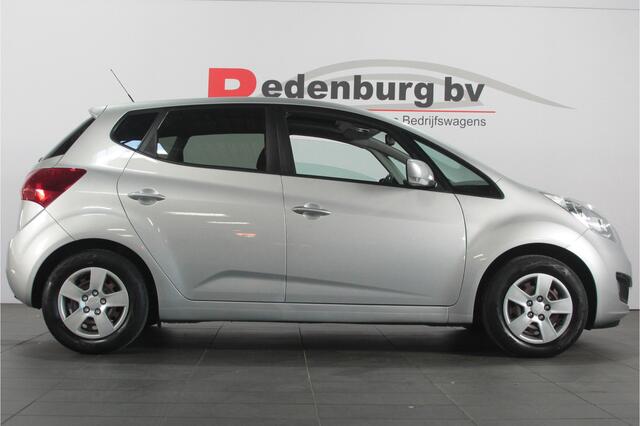 KIA Venga 1.4 CVVT World Cup Edition // 