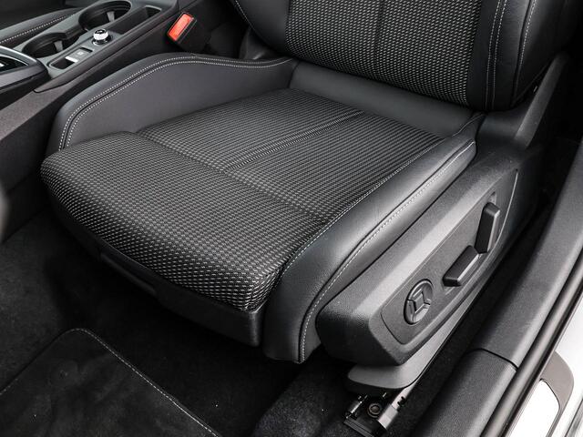 Audi A3 SPORTBACK 45 TFSIe 272pk S-tronic S edition Competition � Camera � Sonos Audio � Elektrische stoelverstelling � Keyless  � Stoelverwarming � Afneem