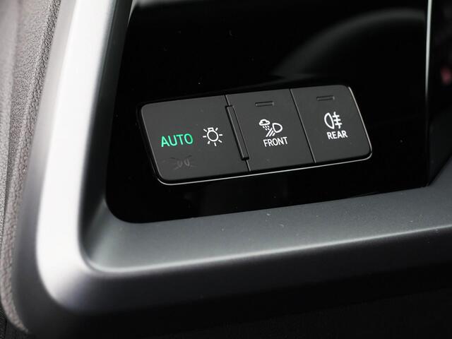 Audi A3 SPORTBACK 45 TFSIe 272pk S-tronic S edition Competition � Camera � Sonos Audio � Elektrische stoelverstelling � Keyless  � Stoelverwarming � Afneem