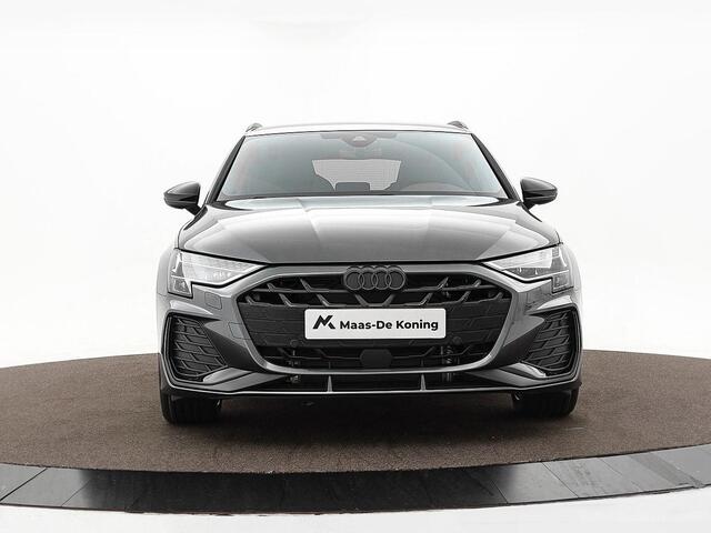 Audi A3 SPORTBACK 45 TFSIe 272pk S-tronic S edition Competition � Camera � Sonos Audio � Elektrische stoelverstelling � Keyless  � Stoelverwarming � Afneem