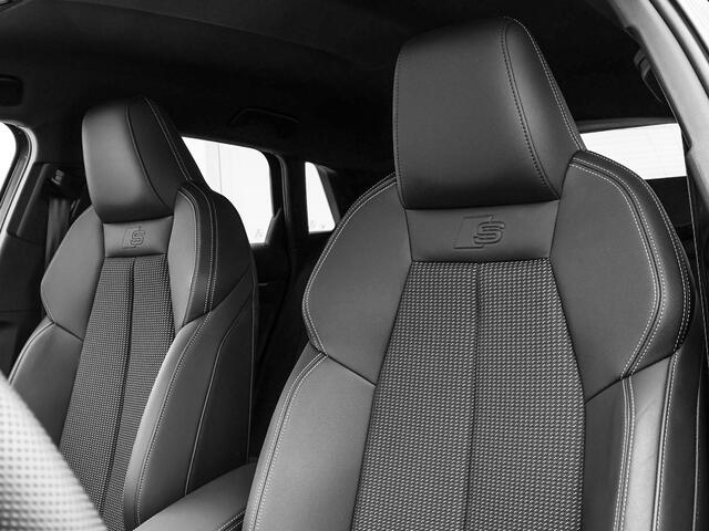 Audi A3 SPORTBACK 45 TFSIe 272pk S-tronic S edition Competition � Camera � Sonos Audio � Elektrische stoelverstelling � Keyless  � Stoelverwarming � Afneem