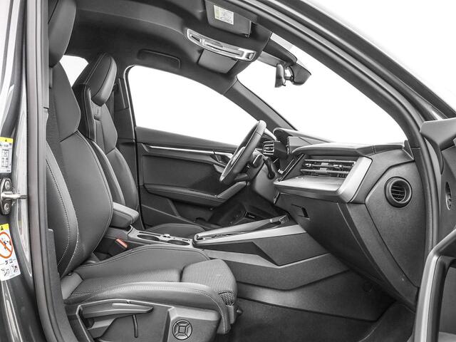 Audi A3 SPORTBACK 45 TFSIe 272pk S-tronic S edition Competition � Camera � Sonos Audio � Elektrische stoelverstelling � Keyless  � Stoelverwarming � Afneem