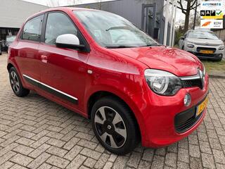 RENAULT TWINGO 1.0 SCe Collection airco, cruise , elec pakket, camera, navi, nwe apk, nette perfect rijdende auto ) dealer onderh.