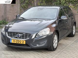 VOLVO V60 1.6 T3 Kinetic NAP Automaat Navi Cruise Clima