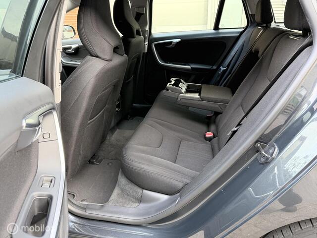 Volvo V60 1.6 T3 Kinetic NAP Automaat Navi Cruise Clima