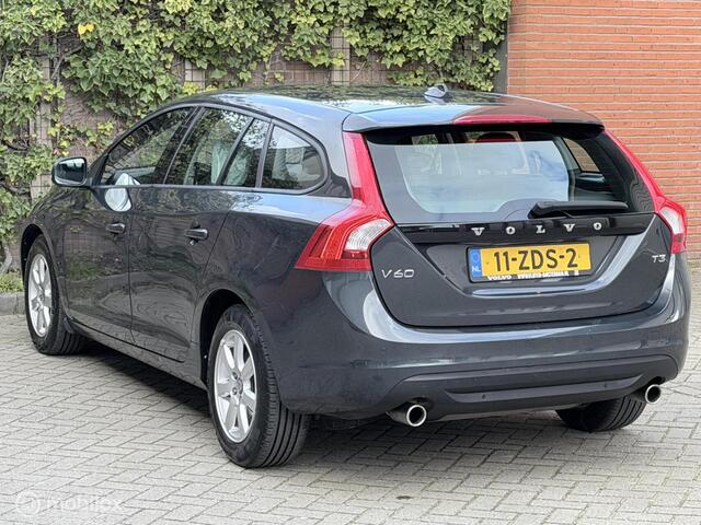 Volvo V60 1.6 T3 Kinetic NAP Automaat Navi Cruise Clima