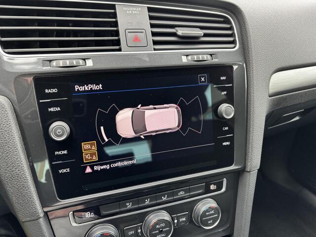 Volkswagen Golf 1.0 TSI Comfortline Business | Navi | Carplay | Adaptive Cruise