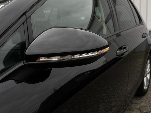 Volkswagen Golf 1.0 TSI Comfortline Business | Navi | Carplay | Adaptive Cruise