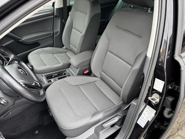 Volkswagen Golf 1.0 TSI Comfortline Business | Navi | Carplay | Adaptive Cruise
