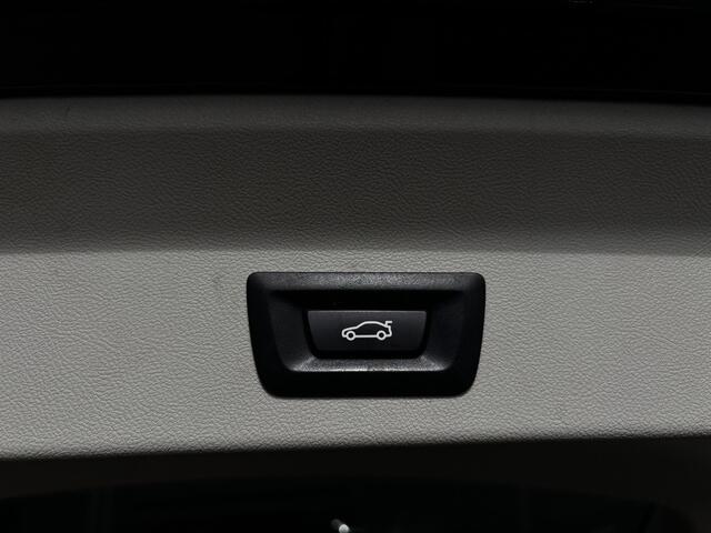 BMW X3 XDrive20i | Virtual Cockpit | Ambient Lighting | Panoramadak | Full Option