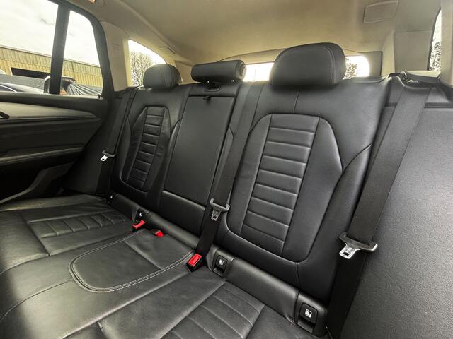 BMW X3 XDrive20i | Virtual Cockpit | Ambient Lighting | Panoramadak | Full Option