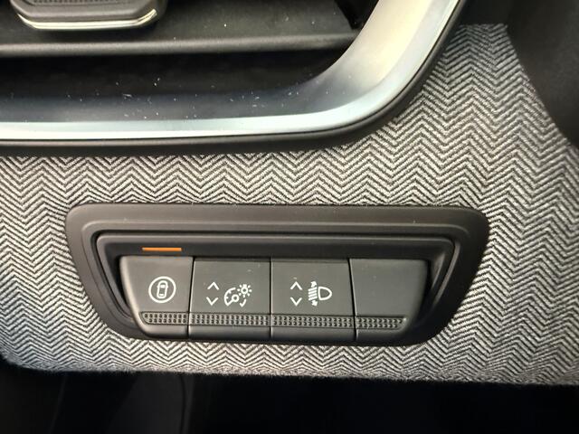 Renault Clio 1.0 TCe 90 GPF techno | 360 camera | groot navi | inductielader | tijdelijk gratis Top Afleverpakket twv Eur 695