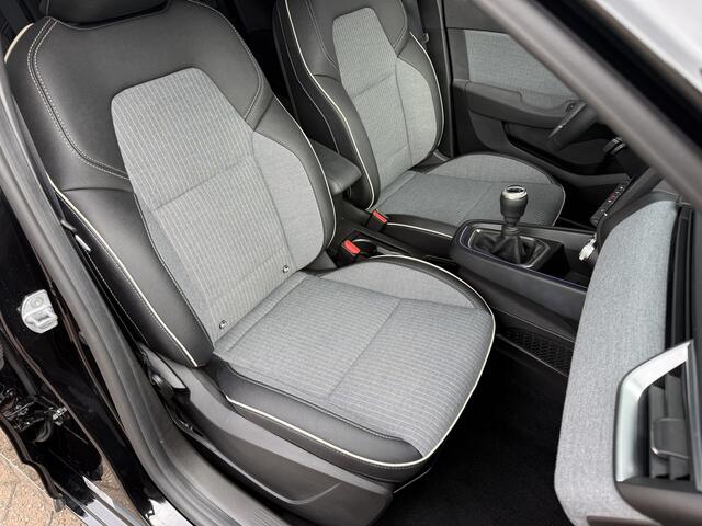 Renault Clio 1.0 TCe 90 GPF techno | 360 camera | groot navi | inductielader | tijdelijk gratis Top Afleverpakket twv Eur 695