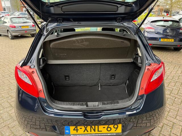 Mazda 2 1.3 Silver Edition 1e EIG / NAVI / AIRCO / PDC