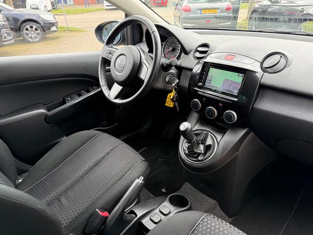 Mazda 2 1.3 Silver Edition 1e EIG / NAVI / AIRCO / PDC