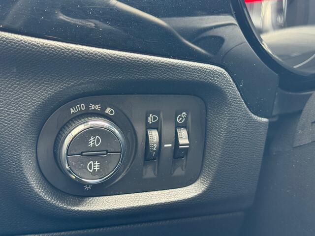 Opel Corsa 1.2 GS Line CarPlay Cruise Clima LED Mega vol