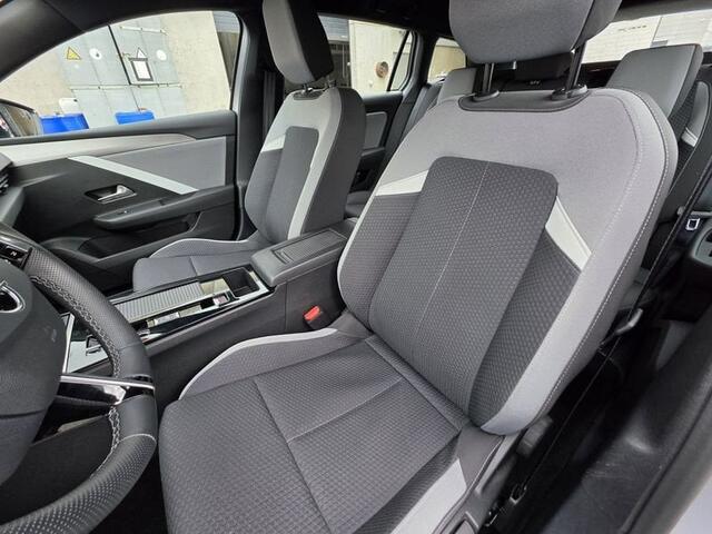 Opel Astra Sports Tourer Edition - 1.2 Benzine - Automaat - 130PK